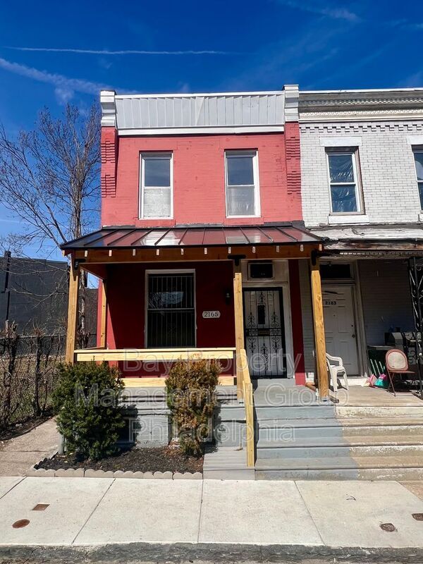 Photo - 2165 W Grange Ave House