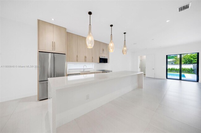 Foto del edificio - 2921 SW 26th St