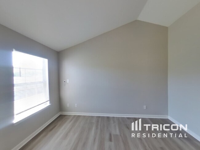 Foto del edificio - 6262 Varnay Ct