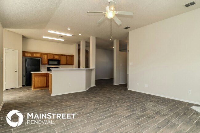 Foto del edificio - 7701 Amsterdam Ln