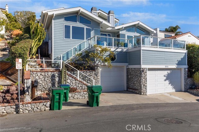 Building Photo - 806 Temple Hills Dr
