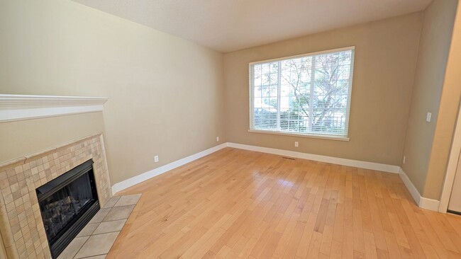 Foto del edificio - 2 bedroom 2.5 bath townhouse