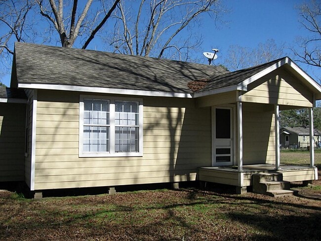Building Photo - 15067 Dewberry Ln