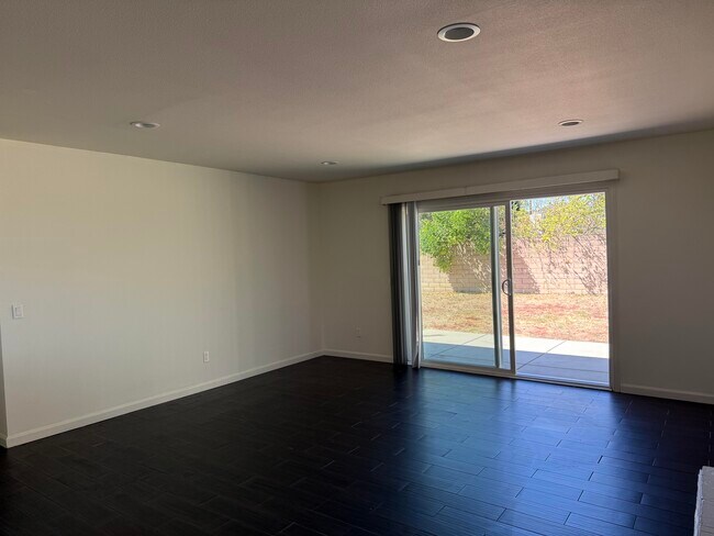 Building Photo - 2727 Recinto Ave