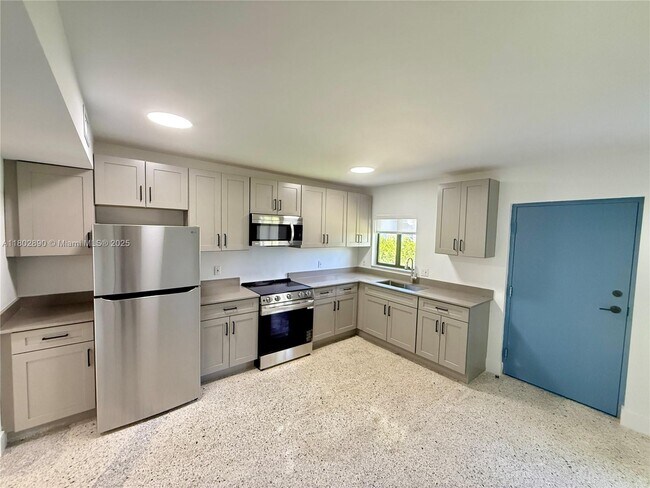 Building Photo - 180 NE 57th St
