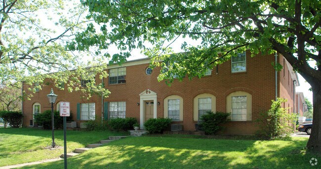 Building Photo - 69-73 Georgetown Dr