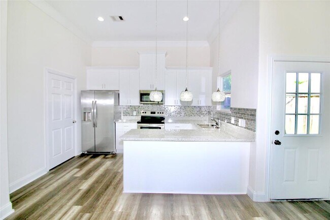 Foto del edificio - 3419 Redbud St
