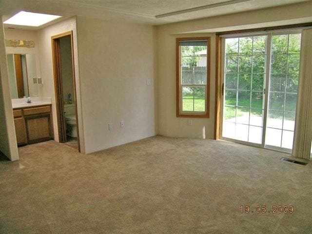 Building Photo - 3302 Ford Dr