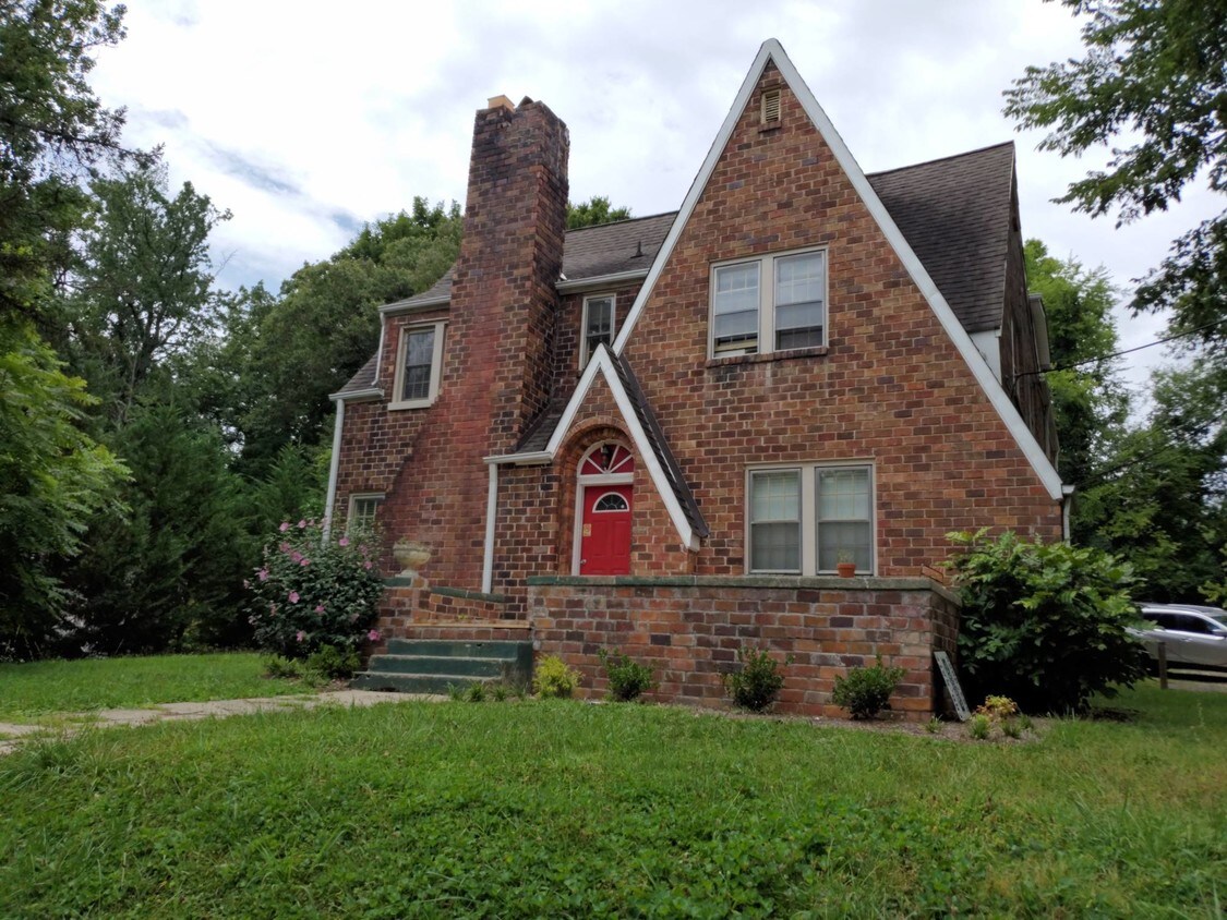 Primary Photo - 419 Noelton Dr SW
