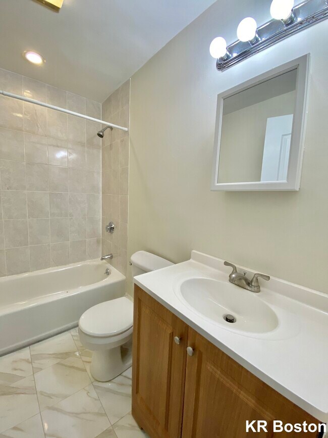 Building Photo - 1234 Commonwealth Ave