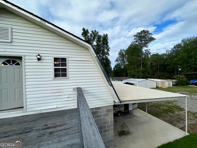 Building Photo - 110 Cedar Ln NW