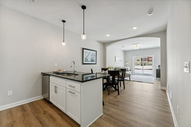 Foto del edificio - 13153 Berrywood Dr