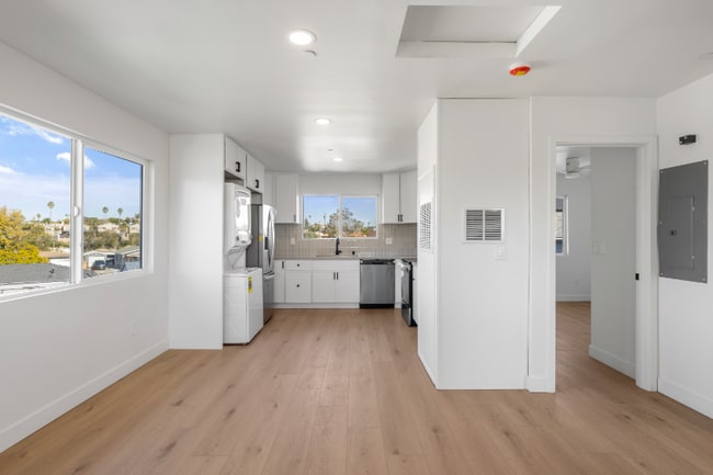 Foto del edificio - 3728 Acacia St