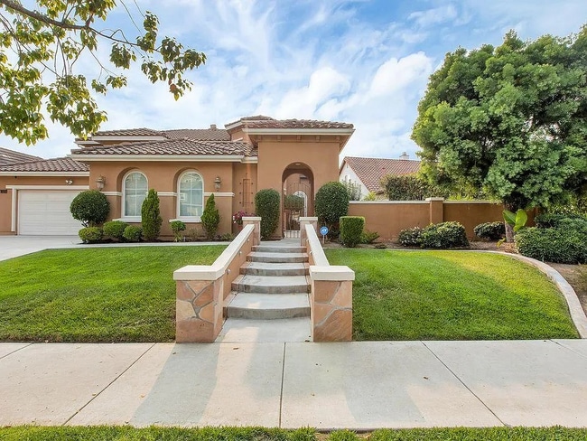 Building Photo - 15374 Falcon Crest Ct