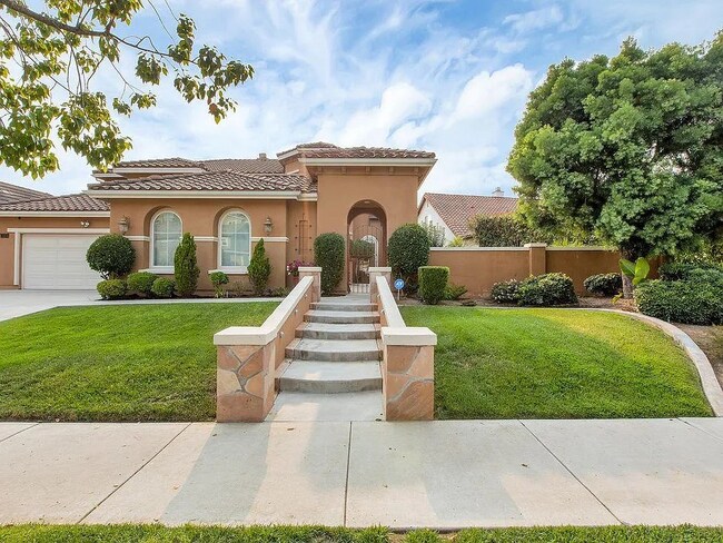 Foto del edificio - 15374 Falcon Crest Ct
