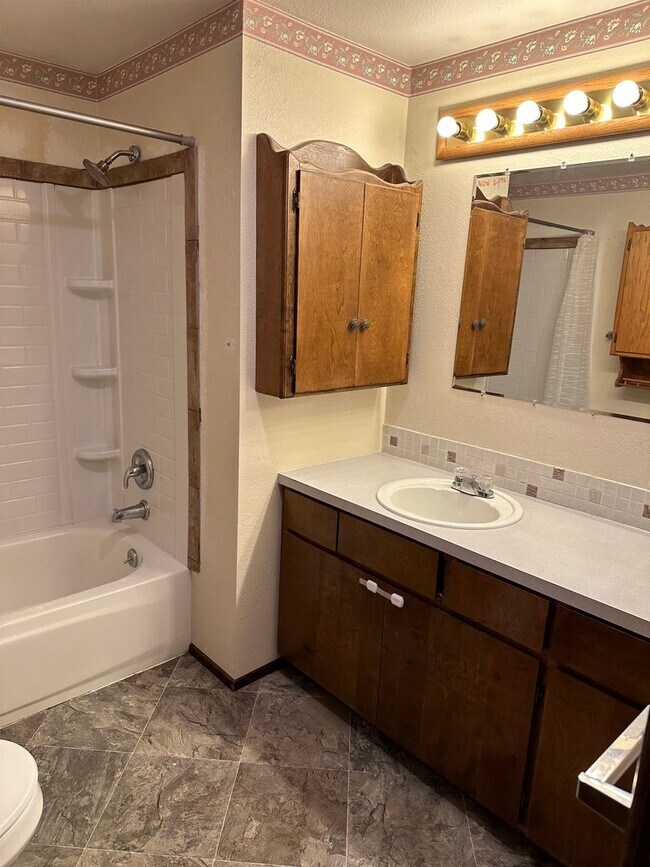 Foto del edificio - 3bedroom 2bath House