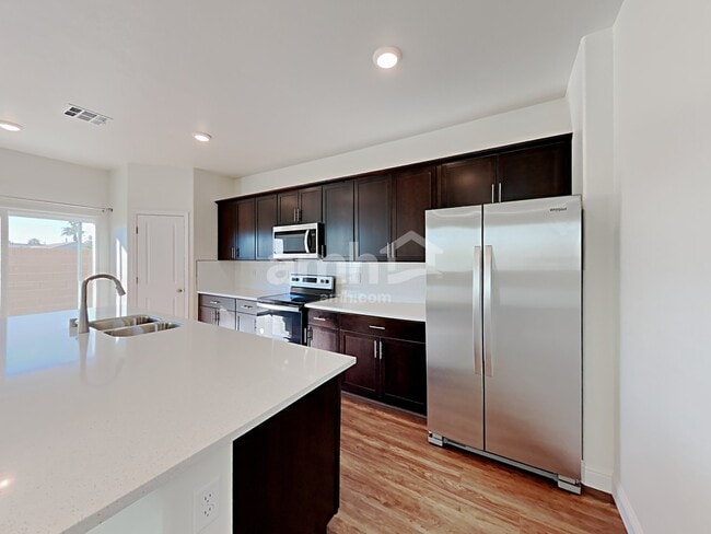 Building Photo - 719 Terrain Star Ave