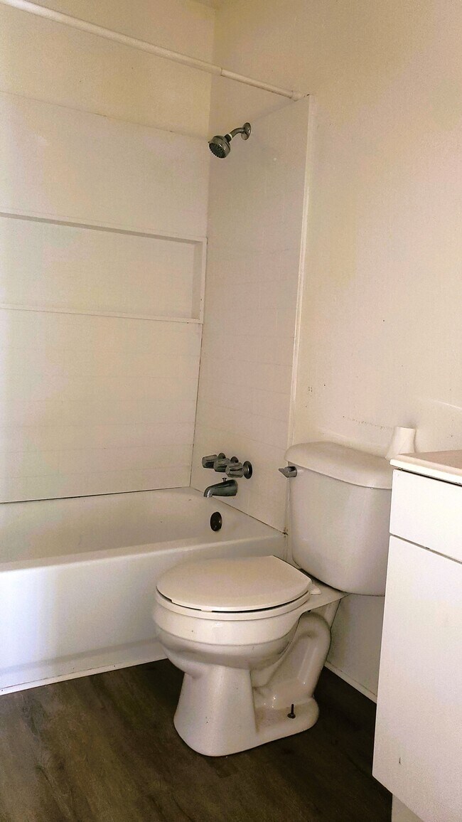 Foto del edificio - 905 W 7th St