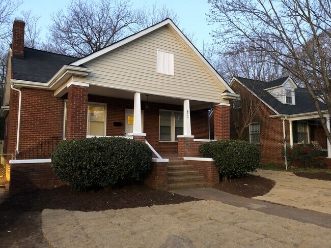 Exterior - 2809 Tuckaseegee Rd