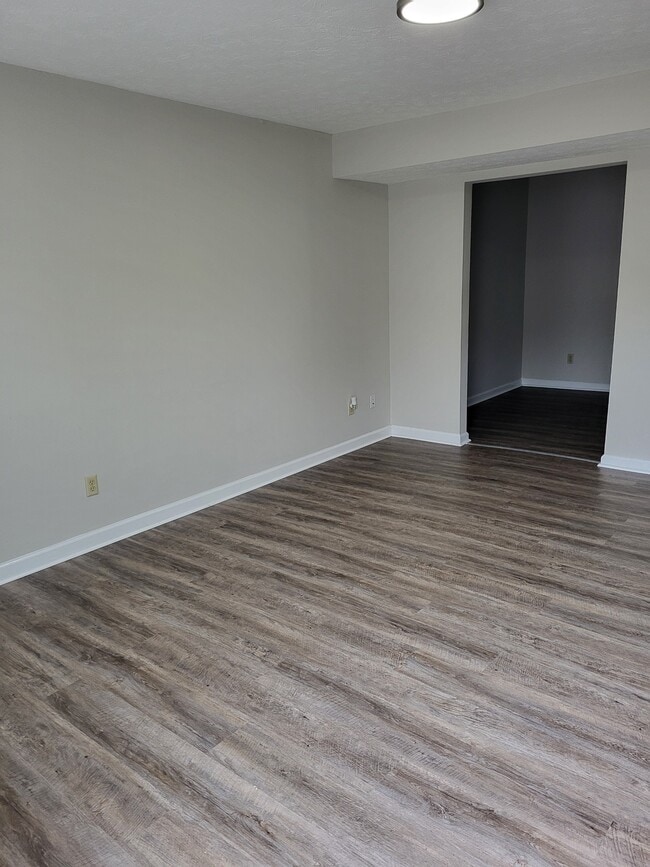 Building Photo - 106 Kayla Dr