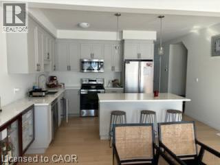 Photo du bâtiment - 13 Rivergreen Cres