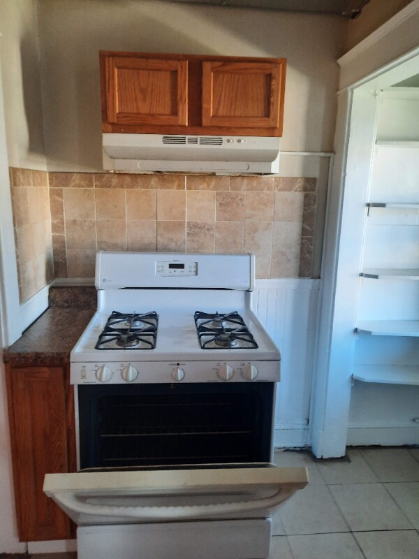 2528 Calverton Heights Ave Unit 2, Baltimore, MD 21216 Apartment for