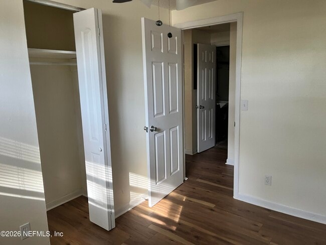 Building Photo - 276 Auriga Dr