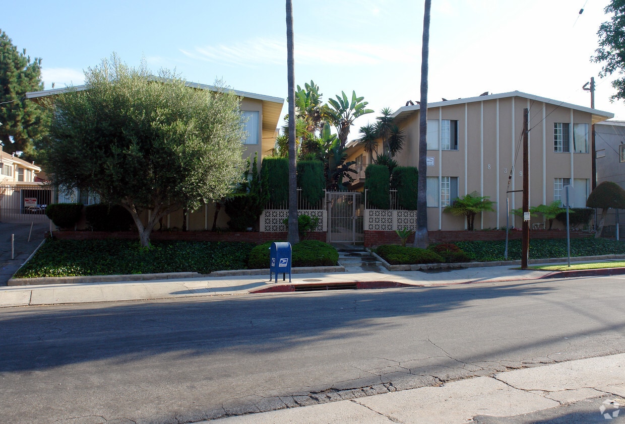 Primary Photo - 839 Glenway Dr
