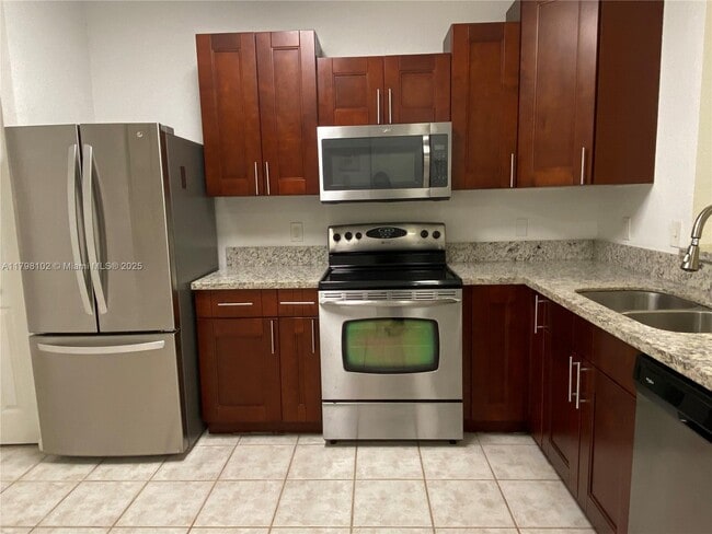 Building Photo - 4114 Forest Dr