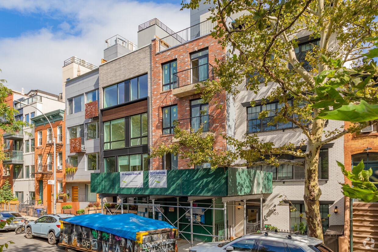 Foto principal - 101 Douglass St