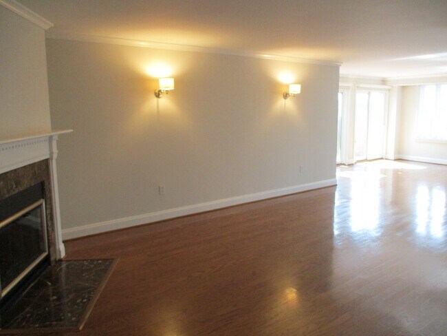 Foto del edificio - Luxury Two Bedroom Georgetown Apartment wi...