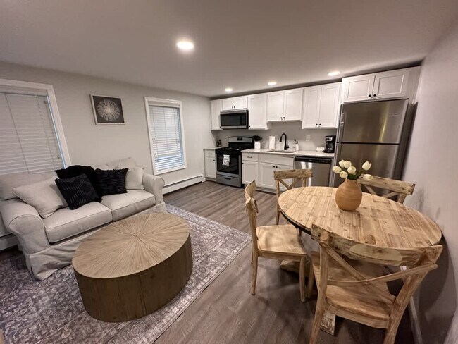 Foto del edificio - 301 Portsmouth Ave