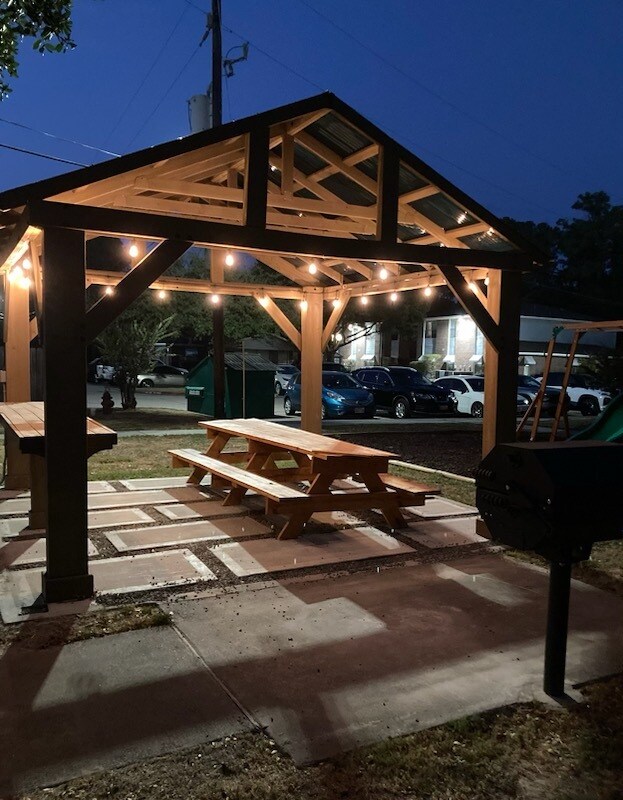 Hermosa propiedad estilo boutique - Porter Plaza Apartments