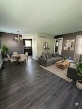 Building Photo - 2408 Whitesburg Dr