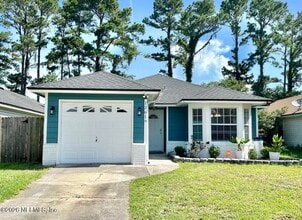 Building Photo - 12619 Ashmore Green Dr N