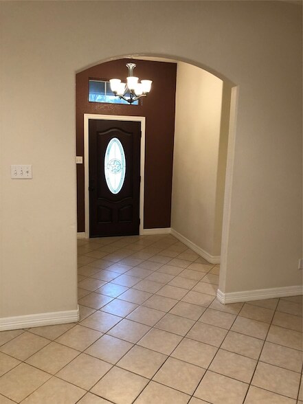 Foto del edificio - 13322 Colton Ln