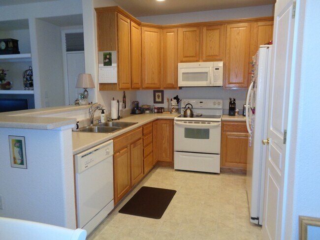 Foto del edificio - Lakewood condo close to downtown Denver + ...