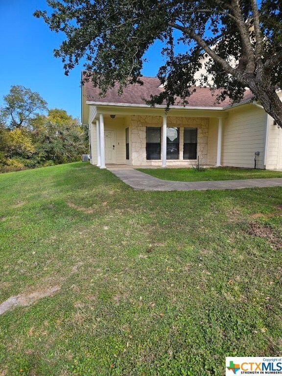 35 Sendera Wy, Gonzales, TX 78629 Townhome Rentals in Gonzales TX