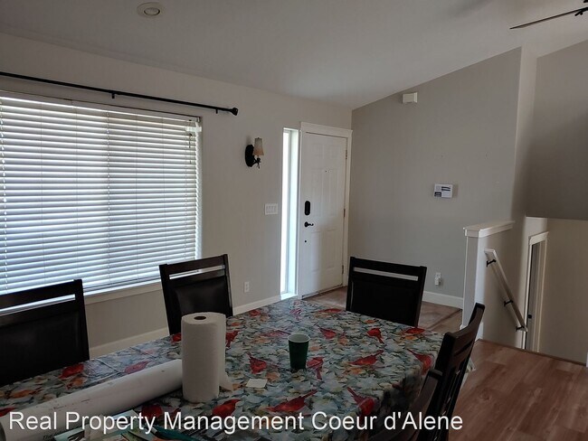 Foto del edificio - 4 br, 3 bath House - 1286 E Hoffman Ave