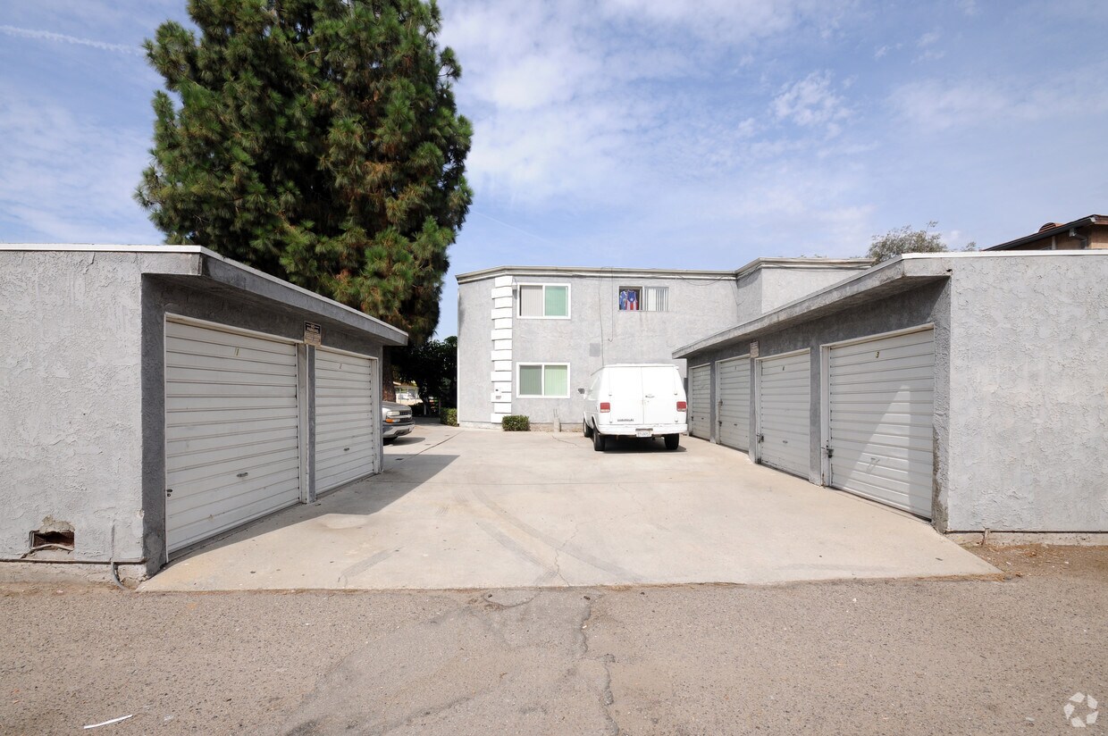 Foto del edificio - 3460 Cedar Ave