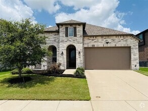 Building Photo - 801 Pemberton Dr