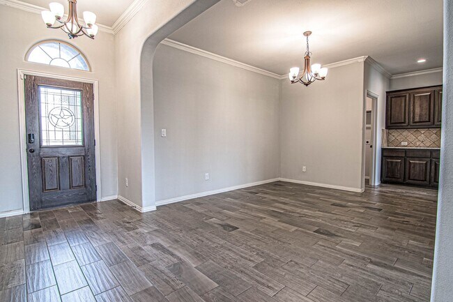 Building Photo - 2323 Vista Ridge Rd