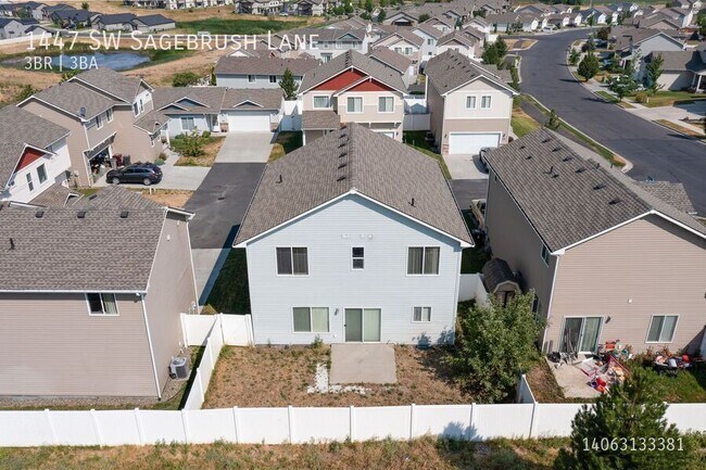 Foto del edificio - 1447 SW Sagebrush Ln