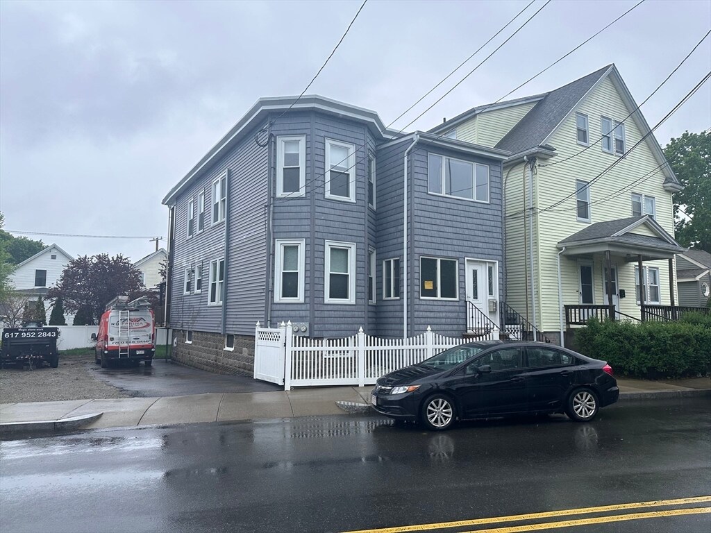 Primary Photo - 541 Washington Ave