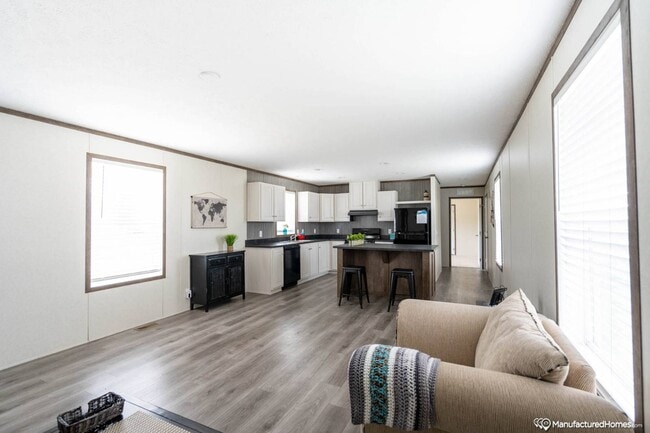 Foto del edificio - 8025 S Huron River Dr