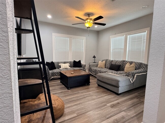 Building Photo - 7334 Texas St