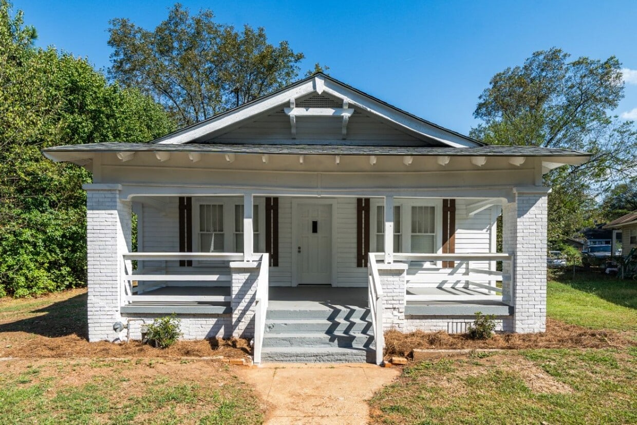 Primary Photo - Renovated Gem with Space & Style in Bessemer