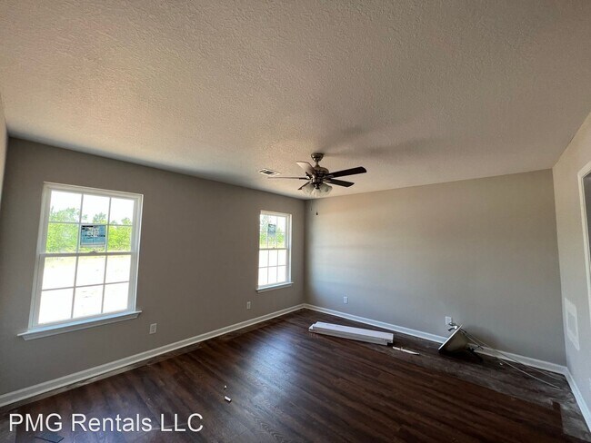 Foto del edificio - 3 br, 2 bath House - 351 South Bridgeport Dr.