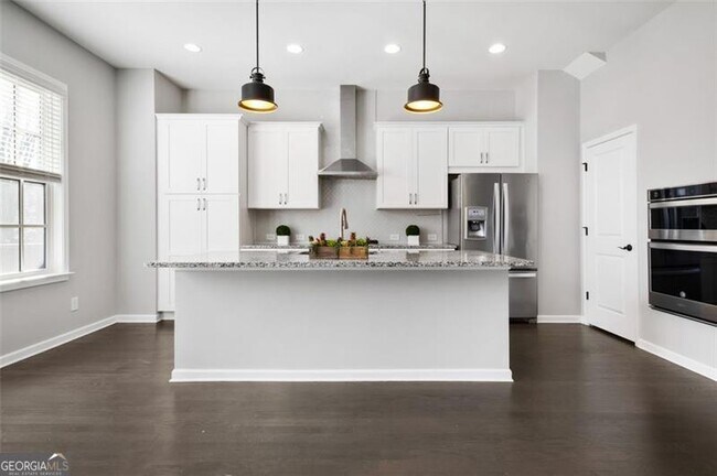 Building Photo - 6424 Canopy Dr