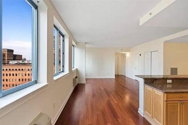 Foto del edificio - 311 Washington St